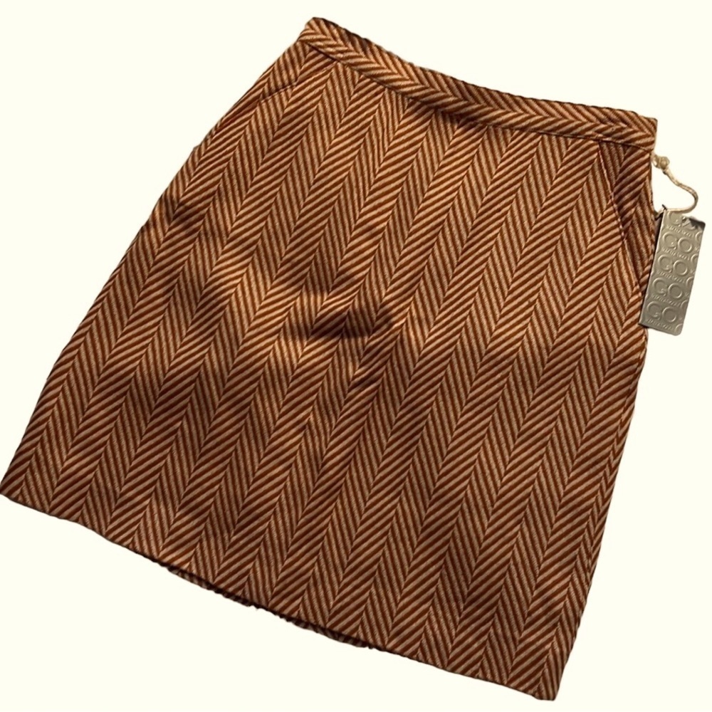 TUCKER FOR TARGET Orange/Cream Acrylic/Wool Blend Pencil Skirt, Size 7, NWT.